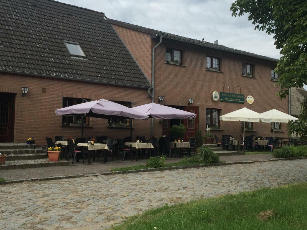 Pension & Gasthof Storchennest Gross Quassow Zewnętrze zdjęcie